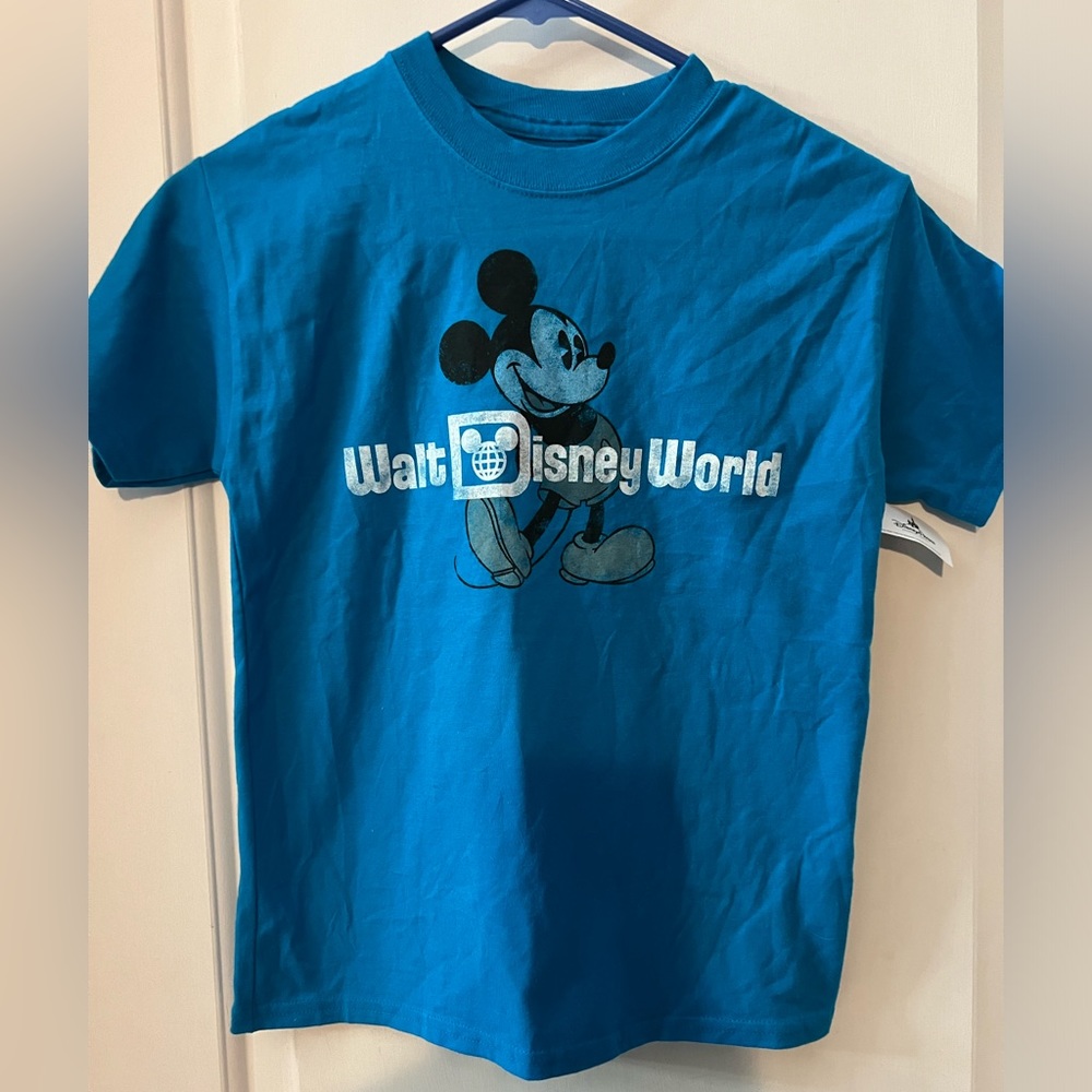 NWT Child’s Walt Disney World blue t-shirt